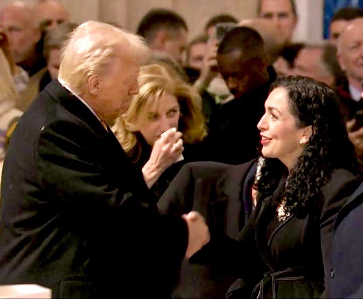VjosaOsmaniPRKS's tweet photo. While in Paris, it was an honor to meet President @realDonaldTrump and congratulate him on his victory on behalf of the people of Kosovo. I also reaffirmed our commitment to strengthening our alliance.

We rely on strong U.S. leadership as we work together to promote peace, security, and prosperity in our region and beyond. 🇽🇰🇺🇸