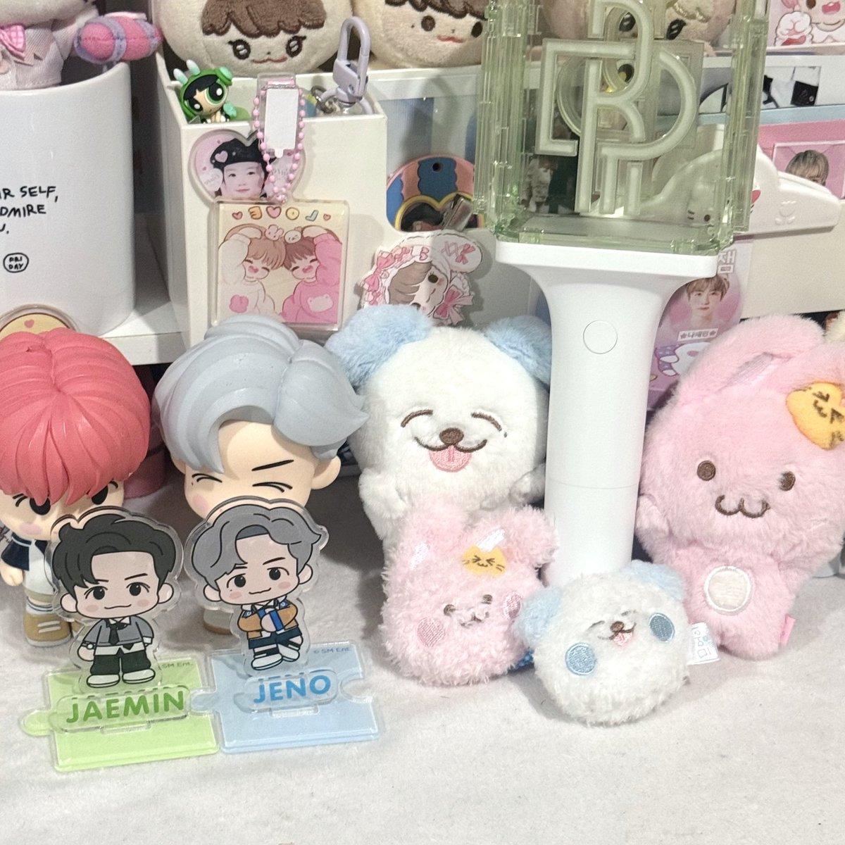 random photo 🍧🍥🍈⭐️