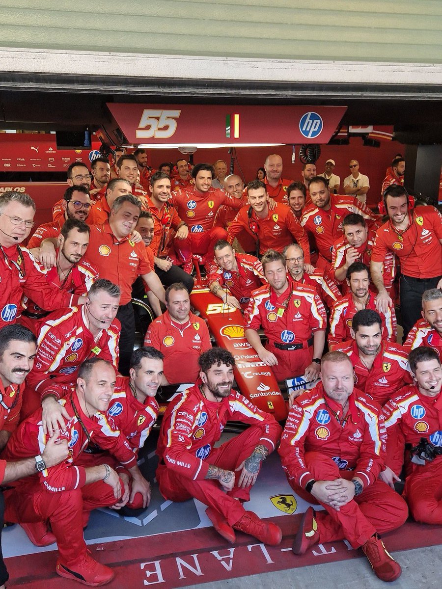 williamssainz's tweet image. thank you for the past 4 years ❤️