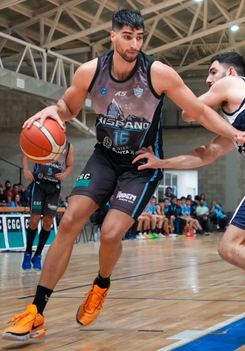 #DestacadosGPSports🔥

Lucas Machuca y Romulo Gusmao en <a href="/HispanoBasquet/">Hispano Americano</a> : “Si vos hacés DOBLE-DOBLE, yo también”. ¡Pura complicidad en la cancha! 
Dúo dinámico 😂🇦🇷🤝🇧🇷

Lucas: 15 Pts. 10 Asis. 22 Val.🔥🔥
Romulo: 20 Pts. 10 Reb . 28 Val.🔥🔥
#TeamGPSports