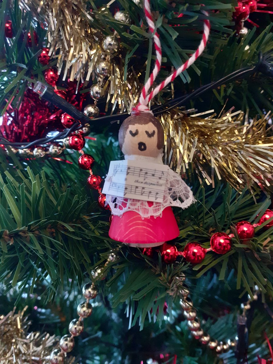 Simon Carpenter (@simonbdc) on Twitter photo The <a href="/GlosCathedral/">Gloucester Cathedral</a> chorister is now on the family tree. It's now officially #Christmas.... The <a href="/GlosCathedral/">Gloucester Cathedral</a> chorister is now on the family tree. It's now officially #Christmas....