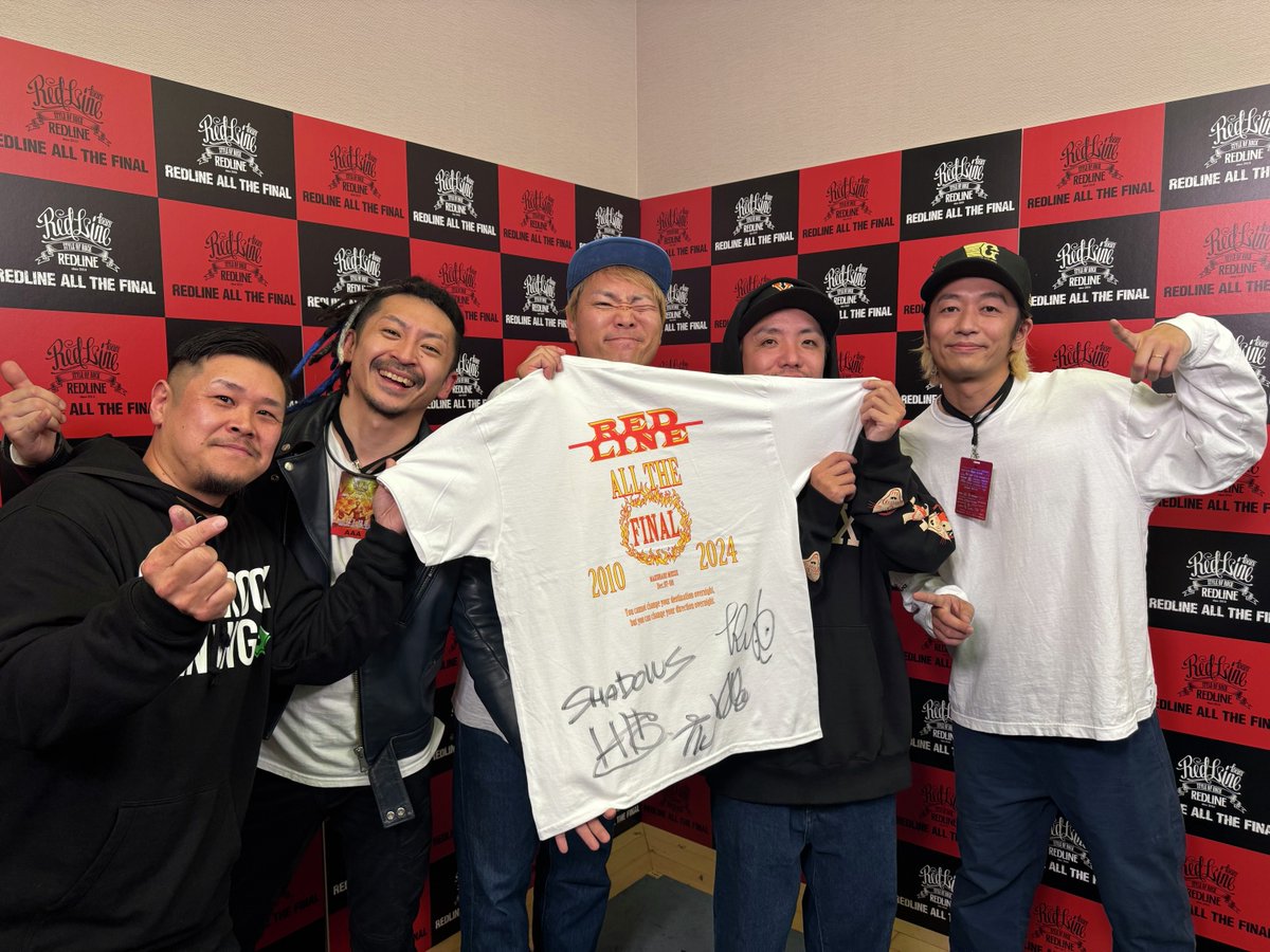 ▶▶ #REDLINE_DAM ◀◀

REDLINE ALL THE FINAL🔥
現地よりプレゼントキャンペーン！

【SHADOWS】
サイン入りTシャツが抽選で1名様に当たる⚡

◆参加方法
①<a href="/REDLINE_TOUR/">REDLINE ALL THE FINAL</a>と<a href="/DAMch_Official/">DAM公式</a>をフォロー
②この投稿をリポスト

◆締切
12/18

<a href="/SHADOWS_JAPAN/">SHADOWS</a>
#SHADOWSJAPAN