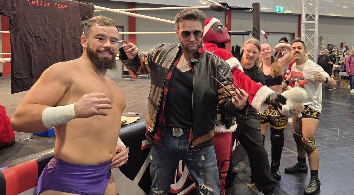 wXwGermany's tweet photo. Der erste Block auf der @GermanComicCon war schon mal groรartig. Heute auch unter anderem mit am Start @StephMWrestling und @danny_fray_pw, leider musste @petertihanyi1 kurzfristig absagen.
Gleich startet der zweite Block. Wir freuen uns auf euch in Halle 4 ๐
#GermanComicCon #ComicCon #wXw