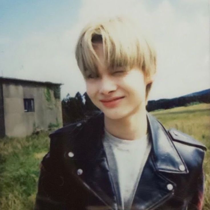 Puma24Girl's tweet image. Little things about Nishimura Riki that can make u fall in love ; [Or. loving #NI_KI was always so easy]

— A HONOURABLE BD THREAD ₊˚ʚ