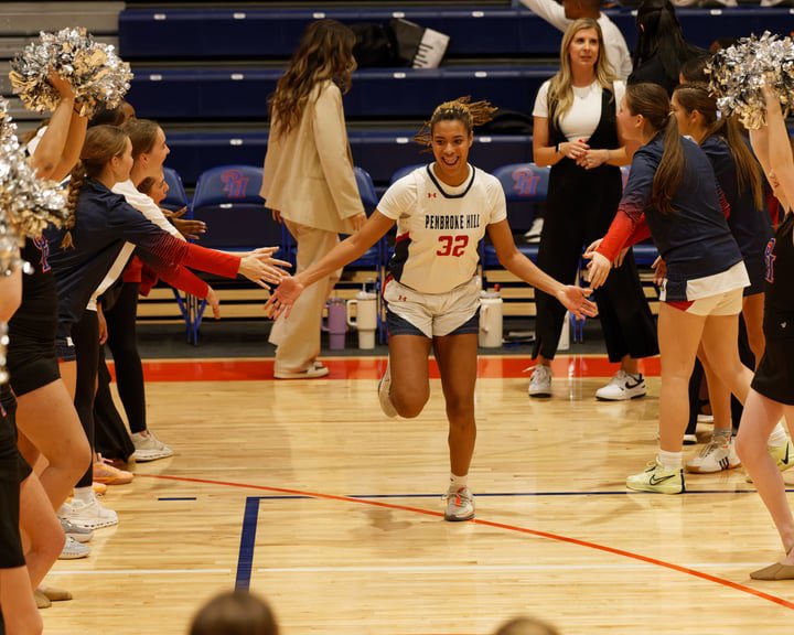 Pembroke Hill (2-1) earned their second win of the season beating Lincoln Prep 42-39. This is the first win against Lincoln Prep in 13 years. Stella Shumate led the Raiders with 18 points and Charlie Windmann added 12.