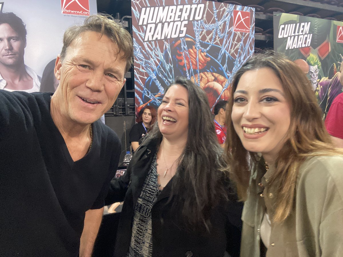 Phoebe1_'s tweet photo. #AthensCon was so much fun! Still can’t believe we had @H_Combs, @RoseMcGowan and Brian Krause in Athens! Ahhhh😻 #Charmed https://t.co/PJUHeKFAaZ