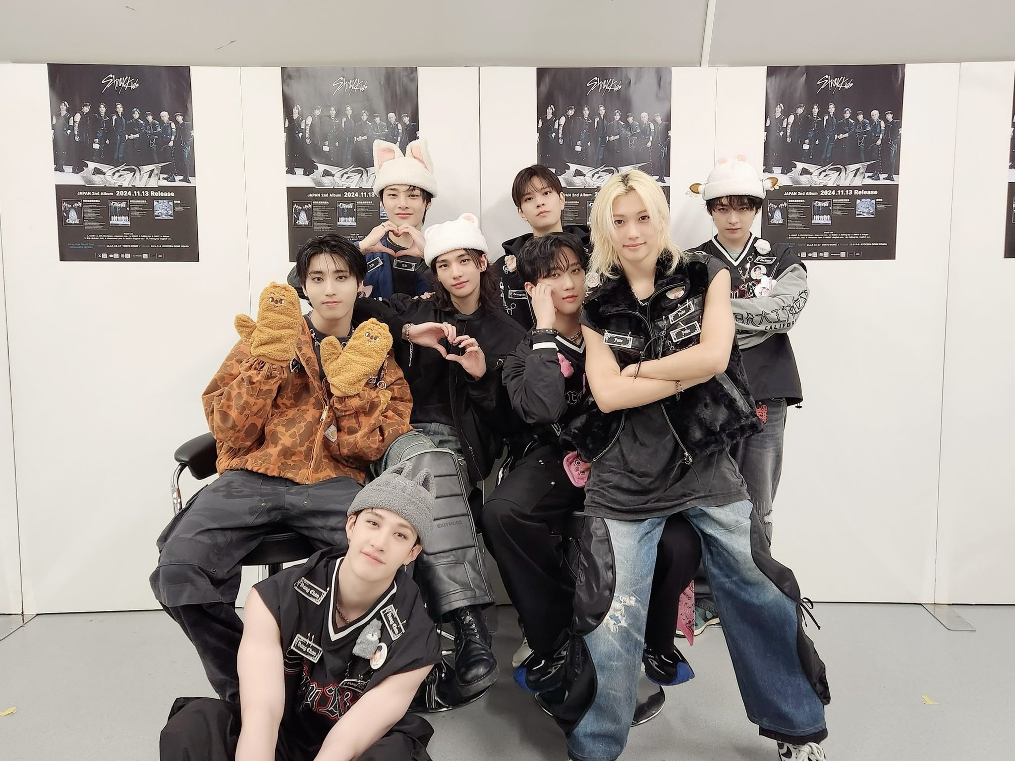 Stray Kids Japan Official on X: Stray Kids Japan Official on X: