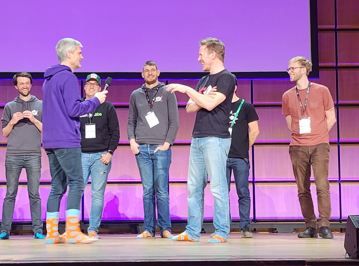 dr4goonis's tweet image. SymfonyCon was amazing. Here is a wholesome moment of @fabpot and @nicolasgrekas on stage, having fun, with @wouterjnl @dunglas @OskarStark @TobiasNyholm behind.
#symfony #symfonycon #php #phpc