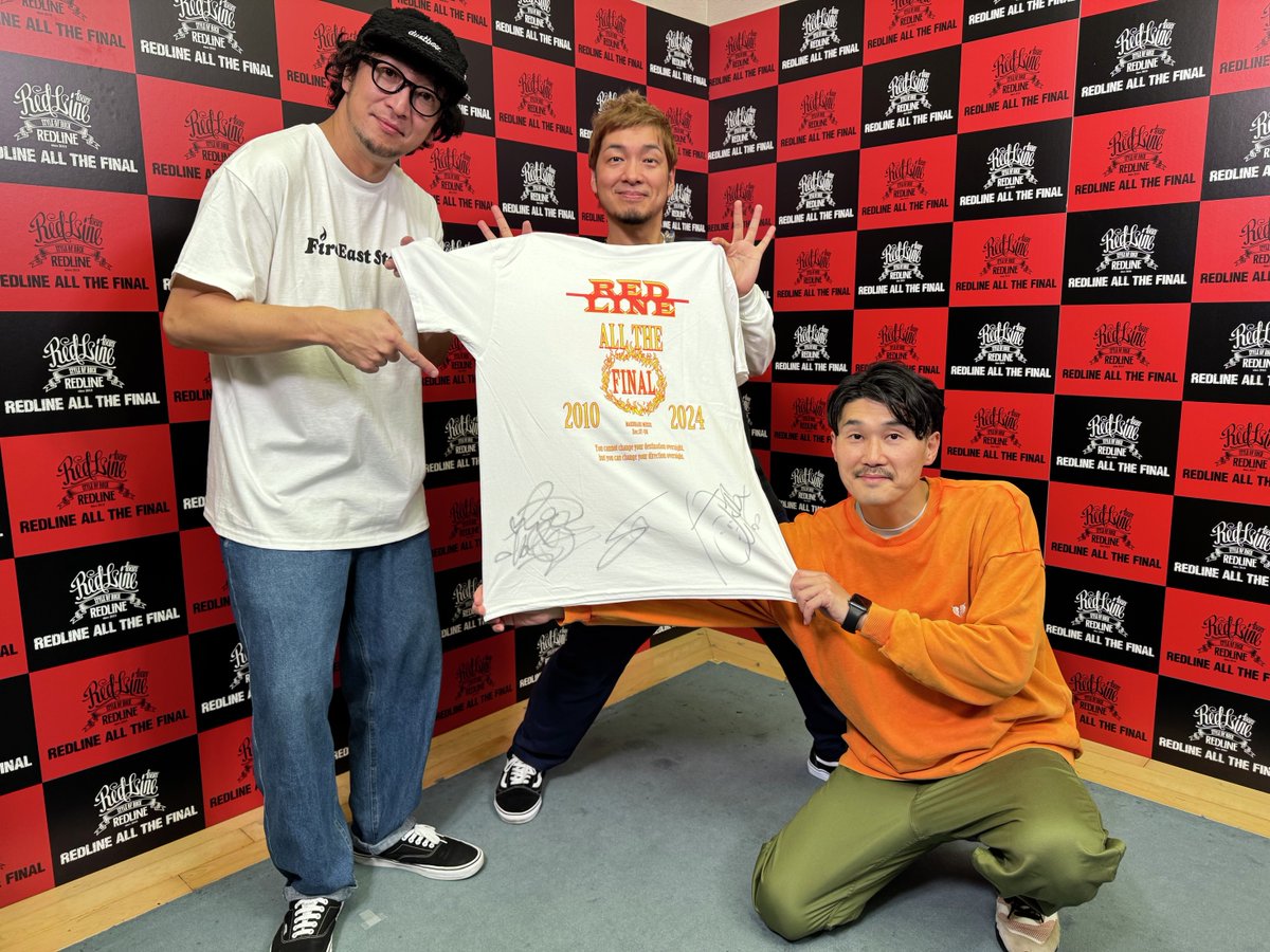 ▶▶ #REDLINE_DAM ◀◀

REDLINE ALL THE FINAL🔥
現地よりプレゼントキャンペーン！

【dustbox】
サイン入りTシャツが抽選で1名様に当たる⚡

◆参加方法
①<a href="/REDLINE_TOUR/">REDLINE ALL THE FINAL</a>と<a href="/DAMch_Official/">DAM公式</a>をフォロー
②この投稿をリポスト

◆締切
12/18

<a href="/dbx_official/">dustbox_official</a>
#dustbox