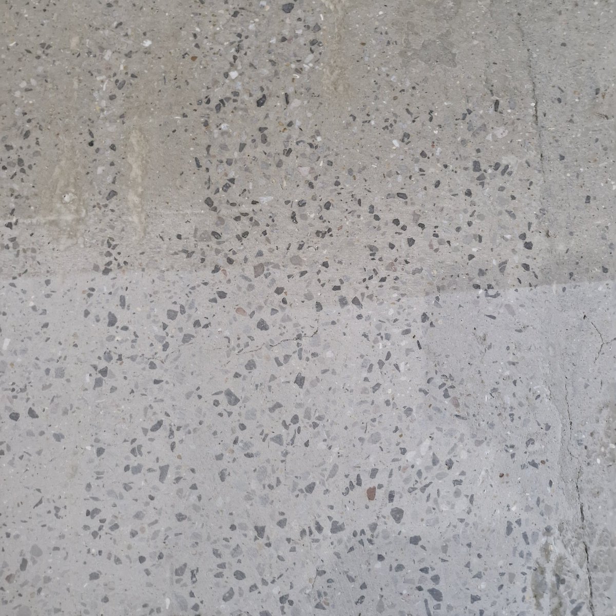 LtdNrn's tweet photo. Busy week with over 1000sq. M of grinding and latexing 
Moon base alpha style sub floor, using Mapei products 
@MapeiUKLtd https://t.co/7So22vQYhN