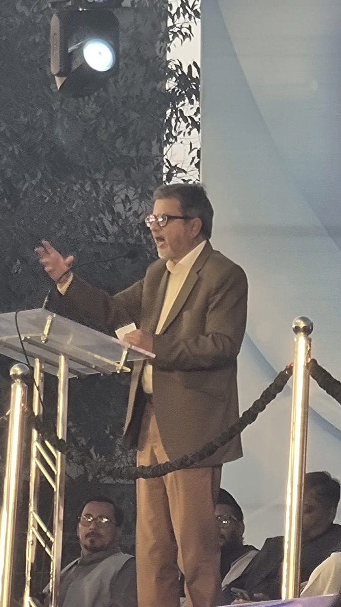 JIKarachiEast's tweet image. امیر ضلع شرقی جماعت اسلامی جناب نعیم اختر صاحب بنو قابل 4.0 کے طلباء و طالبات سے خطاب کررہے ہیں۔
 #BanoQabil #YouthEmpowerment #FutureReadySkills