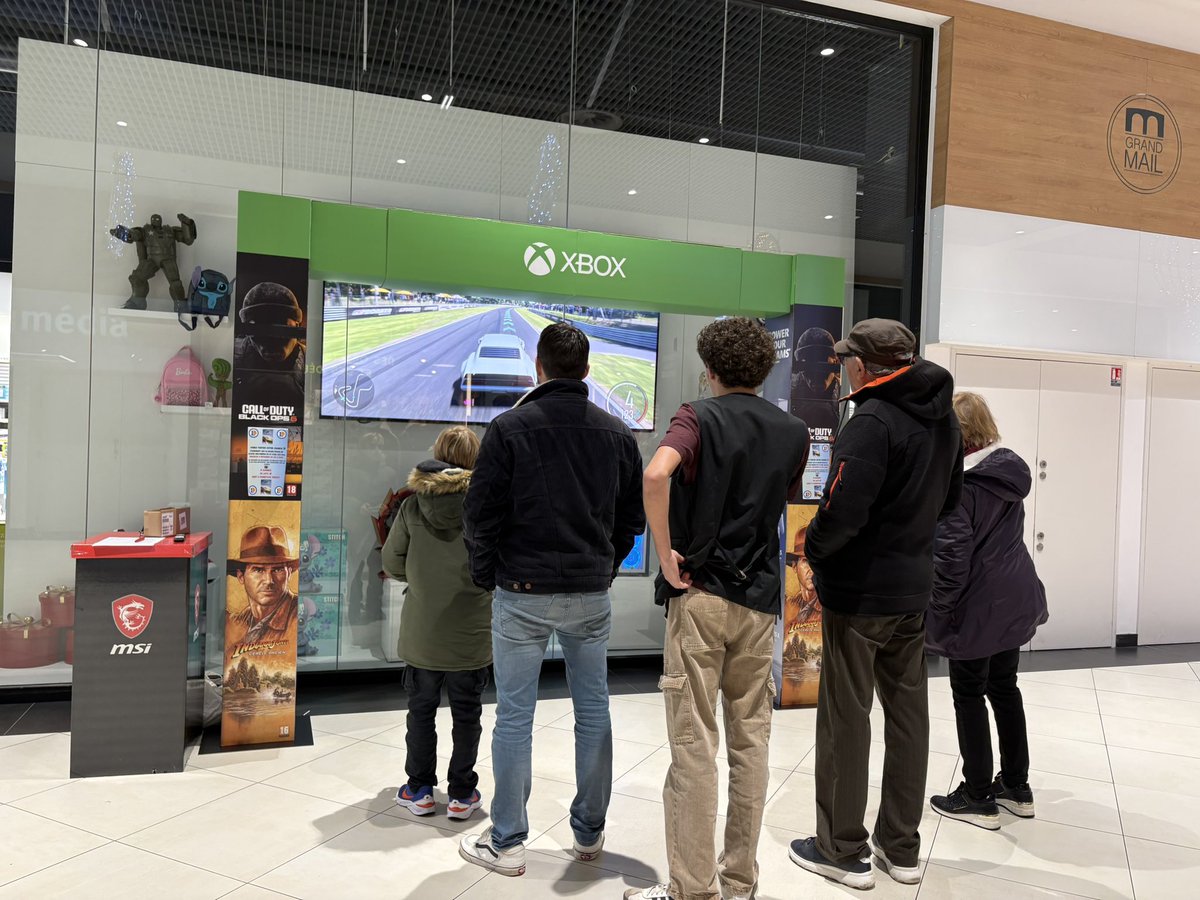 ZonePlayerDax's tweet photo. Coucou @XboxFR Petite Animation au magasin aujourd’hui . On vous fait découvrir 1 circuit , 1 voiture sur #ForzaMotorsport grâce au #gamepass . Et le joueur qui aura fait le meilleur temps sur les 3 tours , gagnera 3 mois de gamepass . https://t.co/qG5i9wAUeg