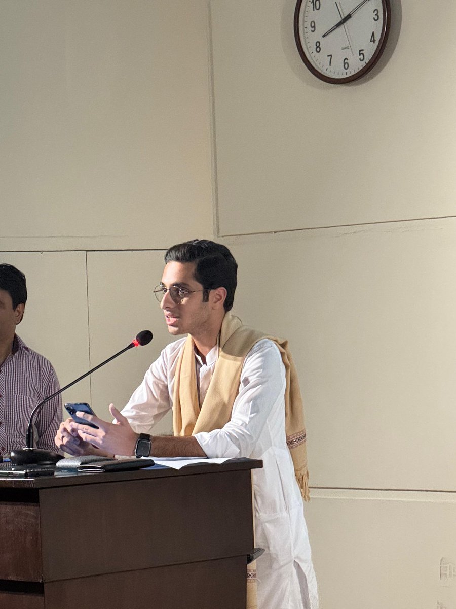 uolypdc's tweet photo. Is it really PMC if it doesn't have a Culture Night? Keeping with its tradition, PMC5 featured cultural performances and poetry by students from various regions of Pakistan at Beaconhouse National University (BNU)!

#PMC2024 #PMC5 #PMC #YPDCUOL #ULahore #Policymaking https://t.co/zupVgQkC85