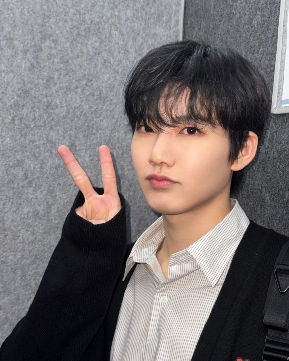 twdsohoon's tweet photo. Hi, this is Junkyu (soon-to-be leader) of TREASURE speaking. He is in need of new faces to fill his not so colorful timeline. So he needs your help to get more! Free to sell me out to your friends to be mine. No need to be afraid cause I’m hot.❤️‍🔥 https://t.co/7yemOZIo3s