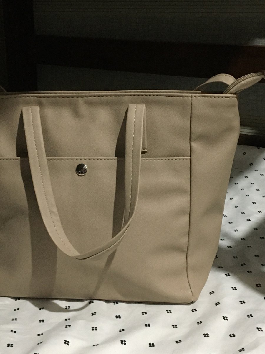 minelalisoo's tweet photo. wts lfb ph help rt
✧⁠*｡ parisian bag beige

๑ price: ₱270 (originally 299) 
๑ brand new! never used even once
๑ bought this dec as a gift sana

rfs: bought a different gift na

gcash | ggx, lalamove
antipolo, rizal ☆
https://t.co/O1GTOs5kWL

# hand bag shoulder bag sling bag https://t.co/Z7N9bj7bVY