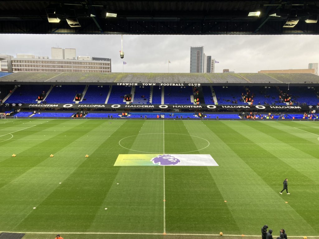 TansleyEduardo's tweet image. The pitch at Portman Road looking healthy ahead of Ipswich Bournemouth #IPSBOU