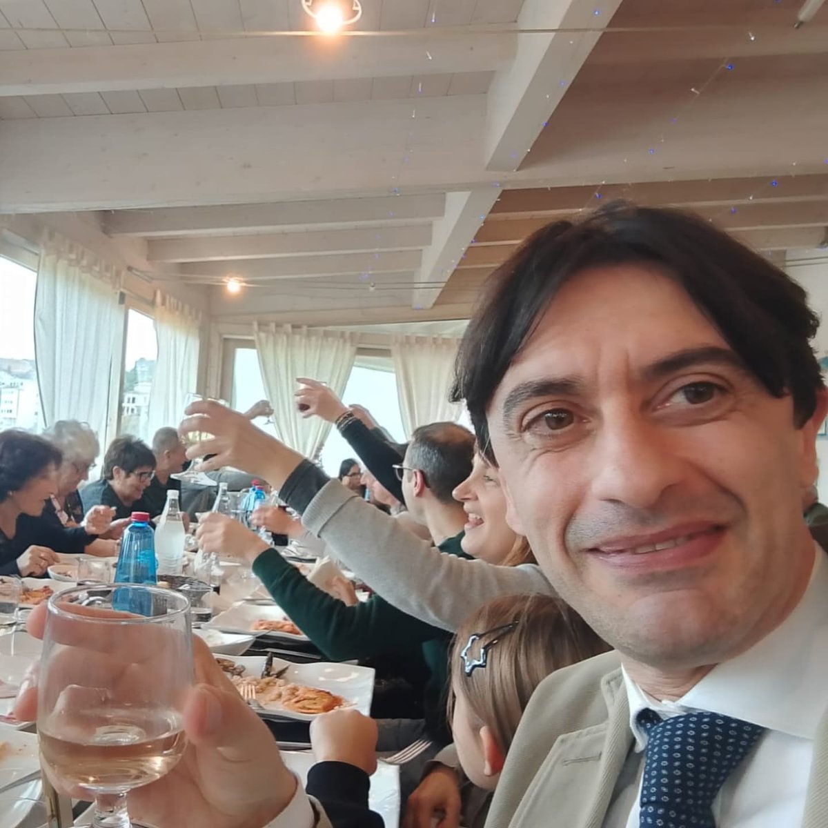ManfrediPotenti's tweet photo. 🔵 #PIOMBINO
#Testimone e partecipe del #sodalizio spontaneo nato durante il #pranzo organizzato dalla Comunità dell' #Irpinia della Val di Cornia e l' Associazione #Finanzieri d' Italia sezione di Piombino.
https://t.co/MeuA6ILy9Q https://t.co/jalfc3w8dM