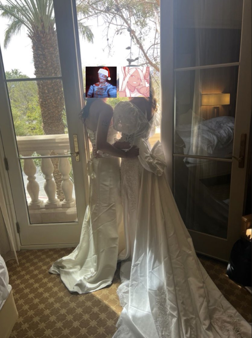 Mirukoiswifey's tweet photo. Just married <3 #Oaky https://t.co/OYEEhuOr1d