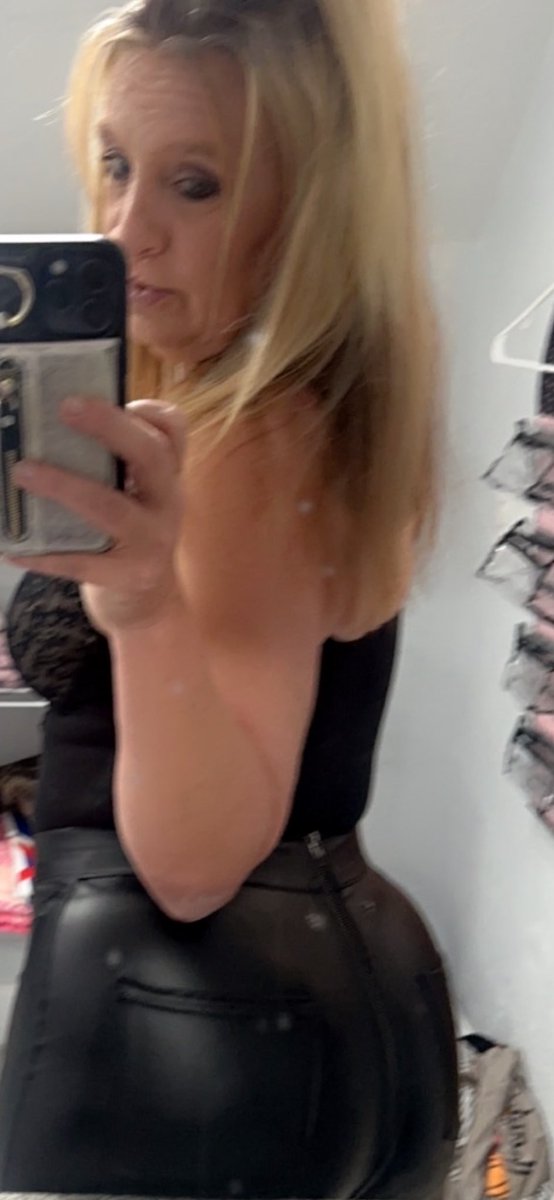 goddess_glory19's tweet photo. Your soul purpose is to make me happy.   So please do what ur suppose to do! https://t.co/ZypQ5stMq6
