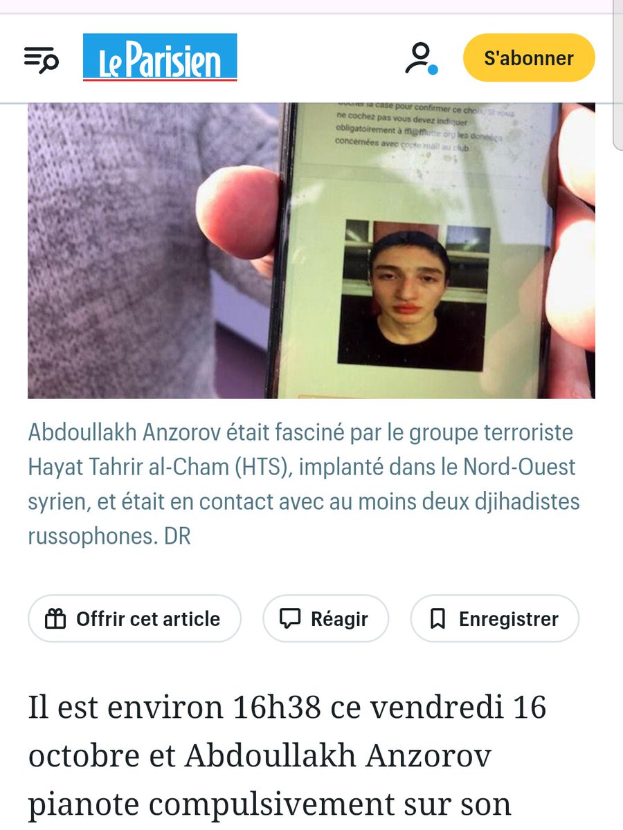 PhilConte007's tweet photo. L'assassin de Samuel Paty, Abdullakh Anzorov, était en contact avec HTS, le groupe djihadiste d'Al Jolani, qui vient de prendre le pouvoir en Syrie sous les applaudissements du gouvernement français et de l'Union européenne.

https://t.co/S5zFrn4eng https://t.co/WIClCDI75g