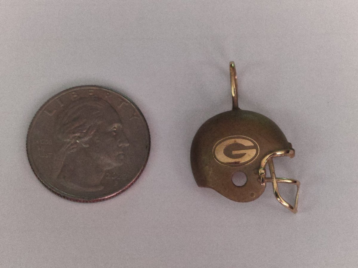 Thomas_Buckner's tweet image. @GeorgiaFootball @UGAAthletics @BaseballUGA @universityofga @Dev_USA @Dawgs247 @dawgs_forever @DawgsCentral_ @26_SAVage_ 🔥🔥 FS! 14K Gold UGA Bulldogs football helmet charm! 🔥🔥 $300 shipped! 🔥🔥 #GoDawgs #UGAvsTEX #UGA #DawgsOnTop