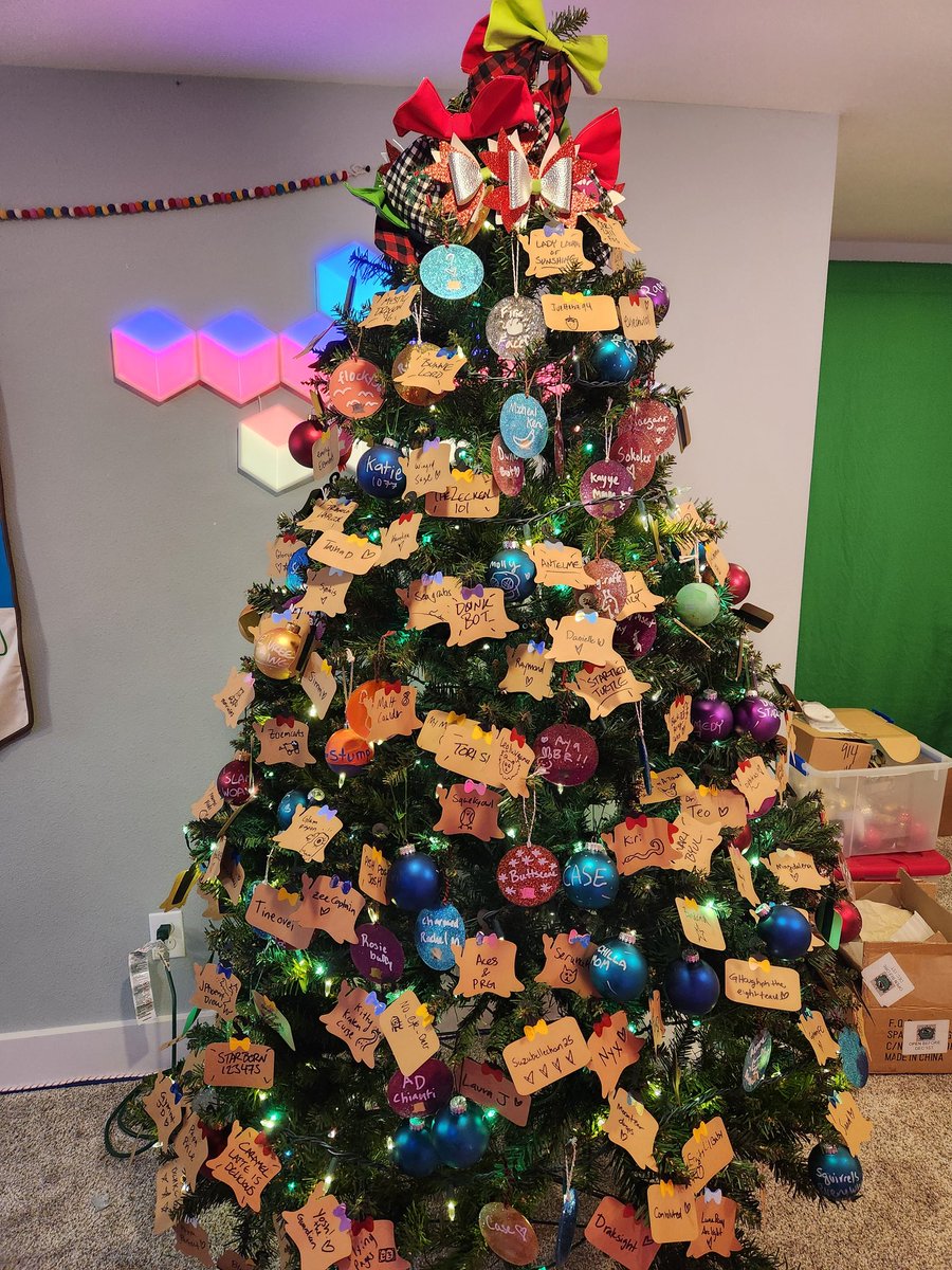 Stumpt (@stumptgames) on Twitter photo This is what $50k in love looks like! We hit our second goal on Day 4 of Stumptmas and we still got 8 more days to go!!!
#stumptmas2024 <a href="/MSF_USA/">Doctors w/o Borders</a> #charity This is what $50k in love looks like! We hit our second goal on Day 4 of Stumptmas and we still got 8 more days to go!!!
#stumptmas2024 <a href="/MSF_USA/">Doctors w/o Borders</a> #charity