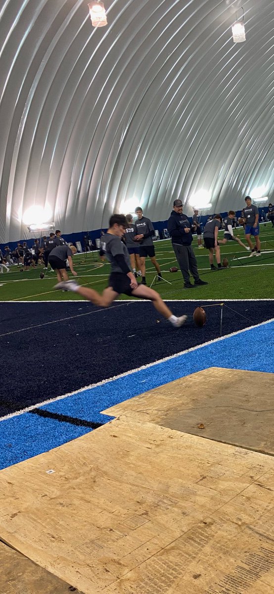 BruzdaTanner's tweet photo. Had a great day at Kohls eastern winter showcase yesterday. Had 11/15 points on field goals (2 missed from 56) and an average of 62 3.4 on kickoff. @LHMustangFB @KohlsKicking https://t.co/ukLFEfii7V