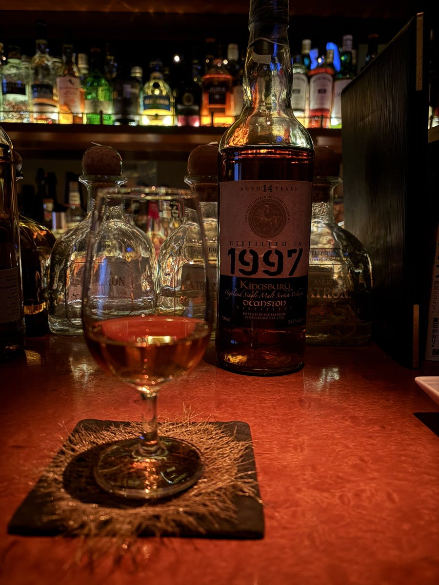 Kazmachyov's tweet photo. 酒、飲んじまったな https://t.co/VEYGM4dmg2