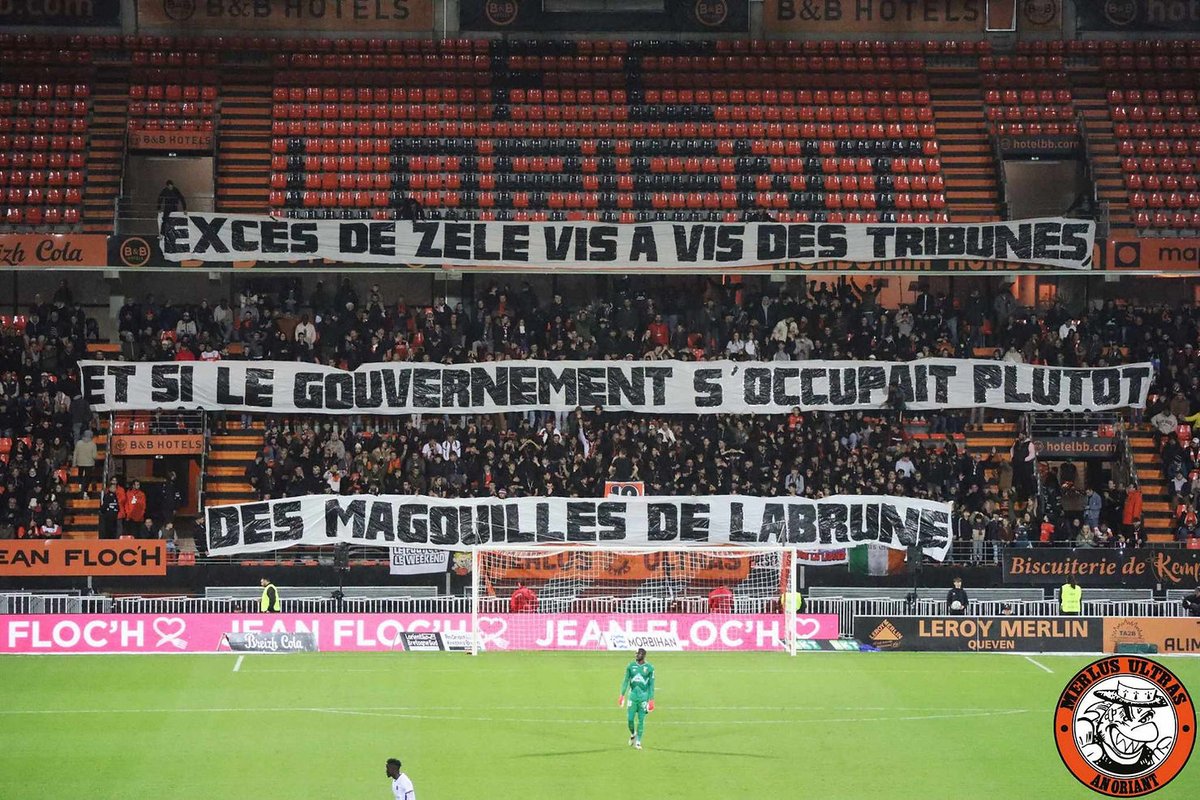 UltrasMadeinFR's tweet image. ⚽️ Lorient - Troyes 
📢 Merlus Ultras !
📆 Vendredi 6 Décembre 2024
📸 @KopSudFCL1926 

#FCLESTAC