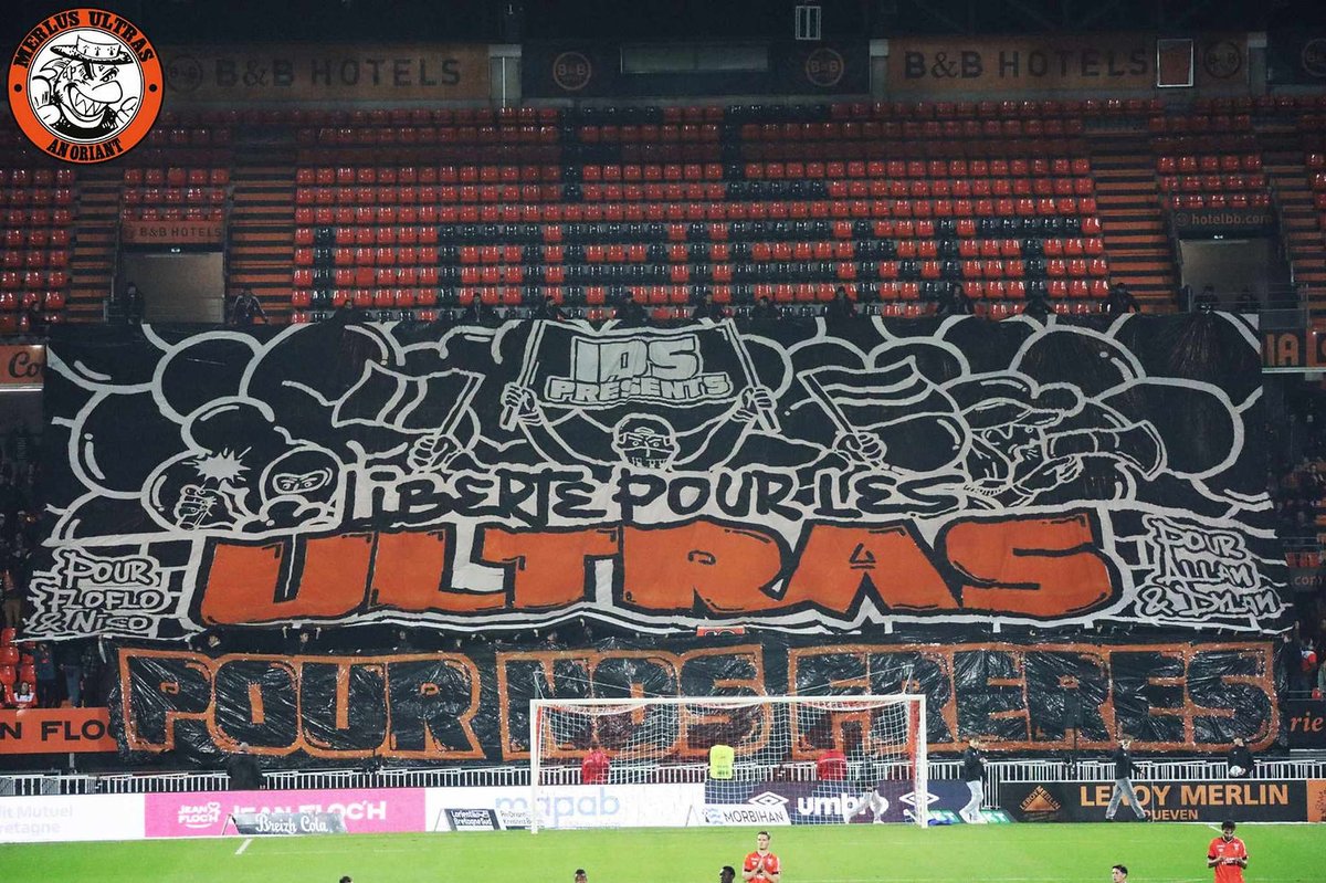 UltrasMadeinFR's tweet image. ⚽️ Lorient - Troyes 
📢 Merlus Ultras !
📆 Vendredi 6 Décembre 2024
📸 @KopSudFCL1926 

#FCLESTAC