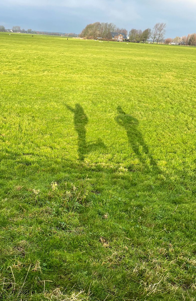Patries055's tweet photo. Vandaag liepen we 33,66 km en hebben daarmee de finish van het Trekvogelpad bereikt. In 10 maanden 414 km 💪🏻

#law2 #wandelen https://t.co/zJgEL7iJLC