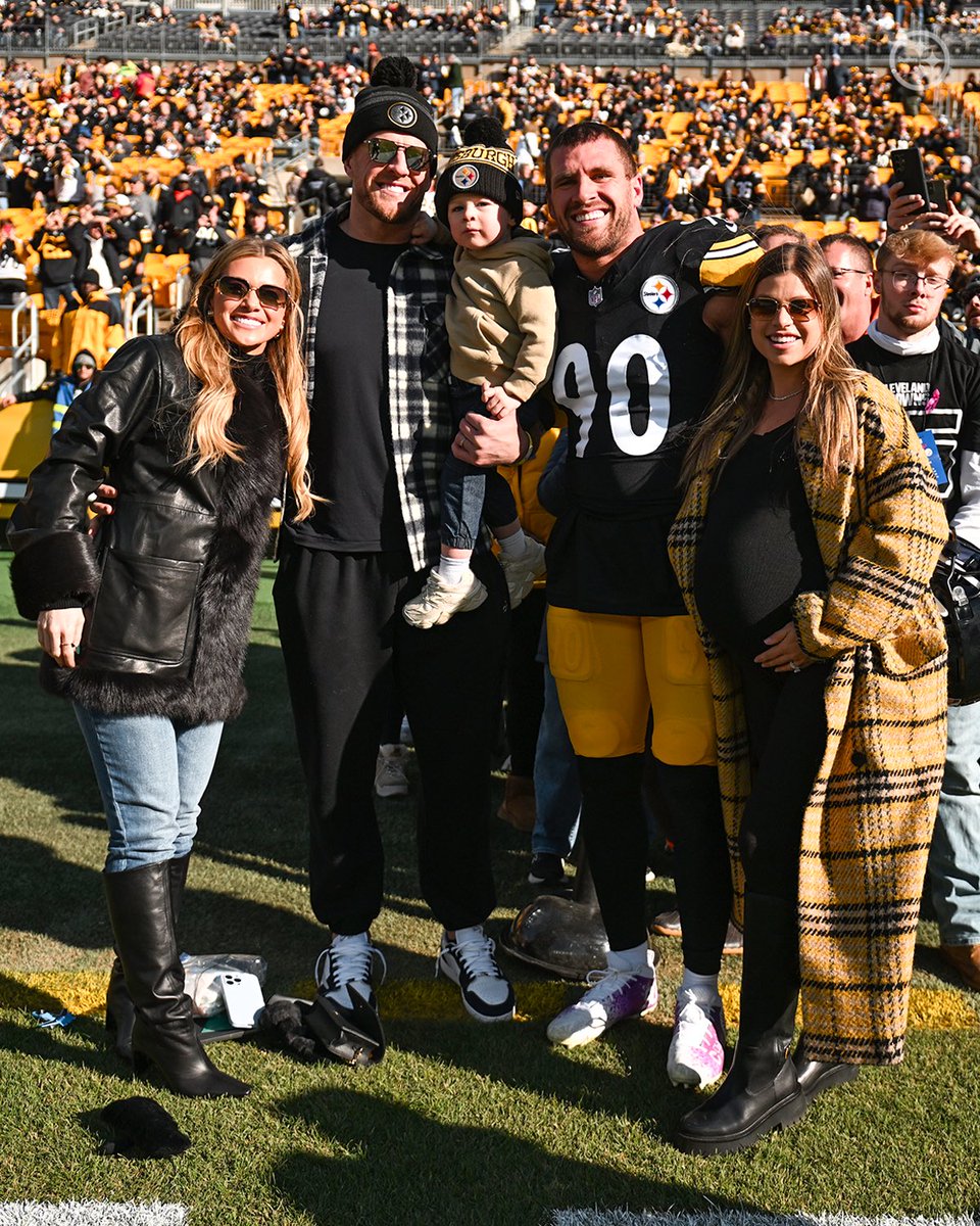 steelers's tweet photo. 👋👋👋 https://t.co/PDP4agYIK1