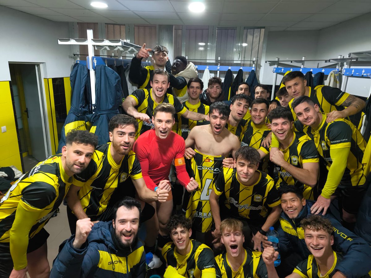 manchegoprov's tweet photo. QUE GANAS TENIAMOS DE DECIR ESTO!!!
El EQUIPO POR FIN CONSIGUE LA VICTORIA EN PREFERENTE.
HEMOS SUFRIDO,NOS HA COSTADO,PERO POR EL FIN EL TRABAJO HA DADO SUS FRUTOS
ENHORABUENA CHICOS!!
A SEGUIR💪💪
GRACIAS POR ESTAR SIEMPRE CON NOSOTROS @Frente_Avispa
AUPA MANCHEGO!!
💛🖤 https://t.co/KvRZZeJ0Ms