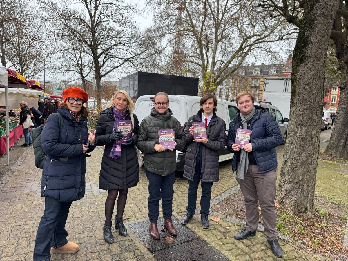 PJakubowicz's tweet photo. 🟣 Strasbourg on y croit : retour sur un beau week-end de mobilisation sur le terrain à votre rencontre sur les marchés de la place de Bordeaux entre #Wacken et #ConseilDesXV, de la Douane au #Centre et de l’#Elsau. De beaux échanges, des propositions et beaucoup d’attentes pour vos quartiers et #Strasbourg. 

👉 Continuez à nous partager vos priorités sur https://t.co/ZnLcfbfs8C 

#StrasbourgOnYCroit #ParlonsDeStrasbourg