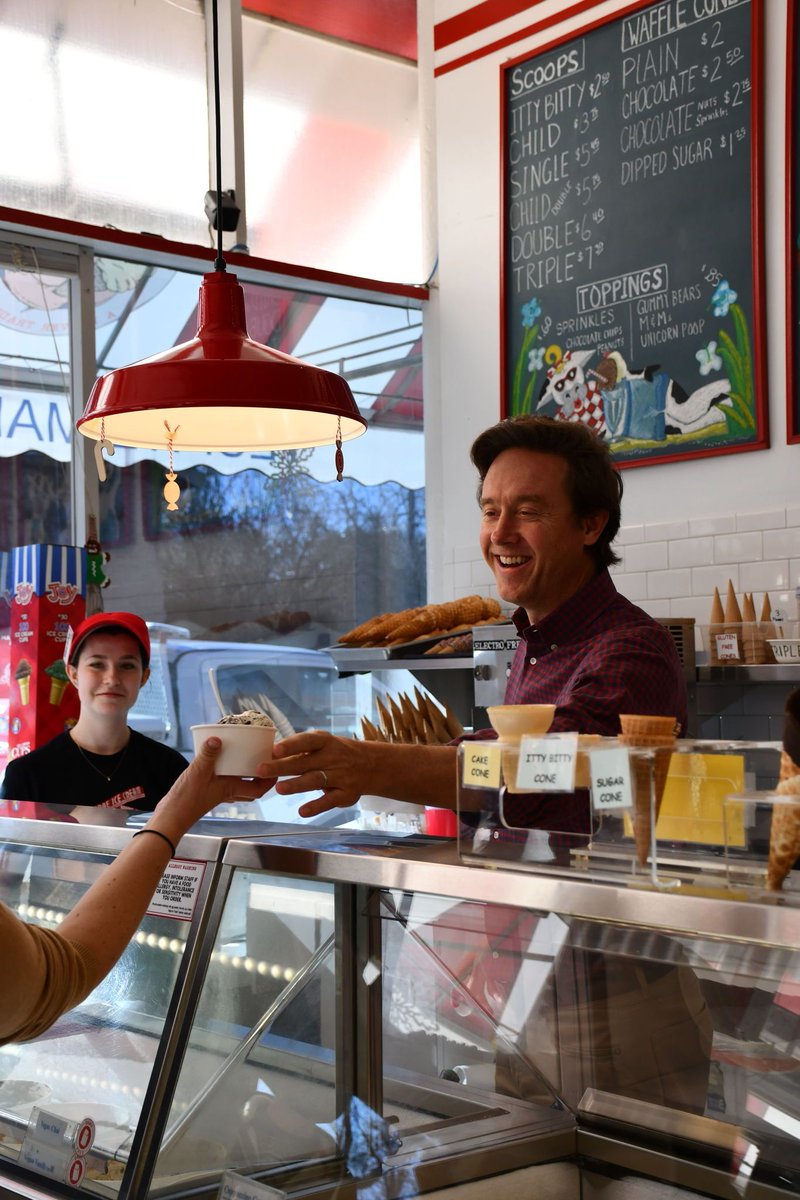 Denver Economic Development & Opportunity (@denveroed) on Twitter photo Last week, we celebrated and got the scoop on 36 new Legacy Businesses with <a href="/denversmayor/">Mayor Mike Johnston</a>! 🎉 The celebration was held at Bonnie Brae Ice Cream, a family-owned business newly designated as a Denver Legacy Business. 🍦
See the full list of businesses: denvergov.org/legacybusiness…. Last week, we celebrated and got the scoop on 36 new Legacy Businesses with <a href="/denversmayor/">Mayor Mike Johnston</a>! 🎉 The celebration was held at Bonnie Brae Ice Cream, a family-owned business newly designated as a Denver Legacy Business. 🍦
See the full list of businesses: denvergov.org/legacybusiness….