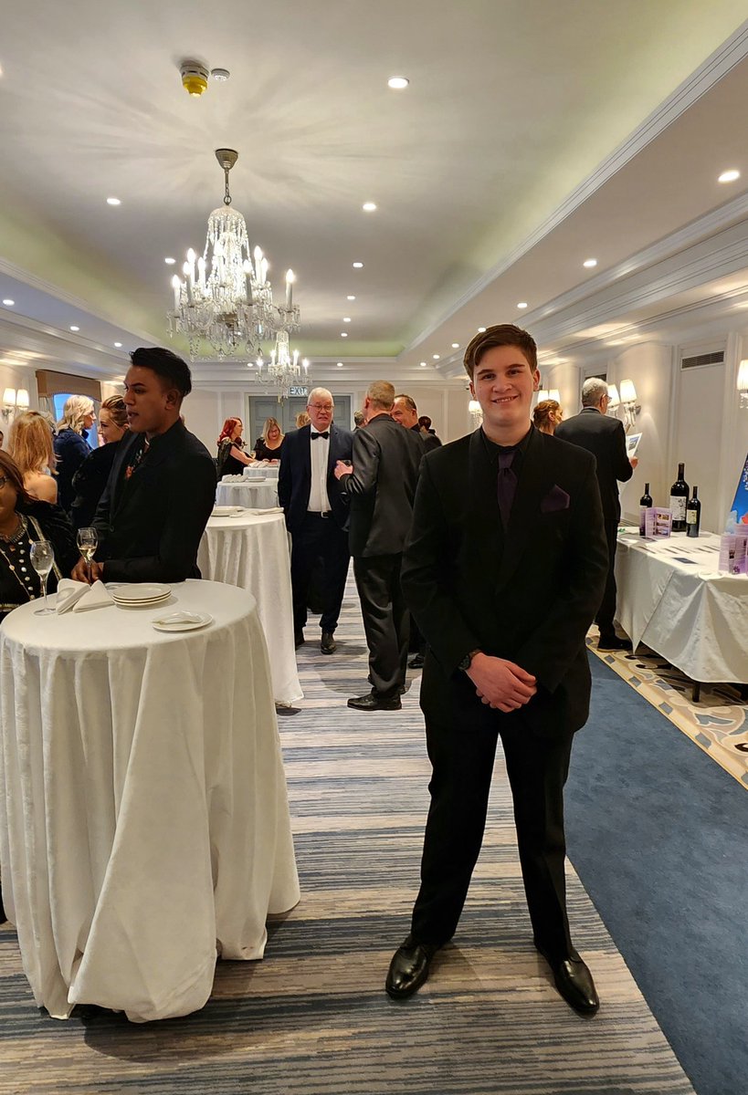 One of the biggest projects done yet. Took me 6 months. I did this horse to be auctioned off to raise funds for a Hospice centre. It was quite a challenge but I managed to complete it. Definitely a very proud accomplishment #art #Commission #AutismAwareness