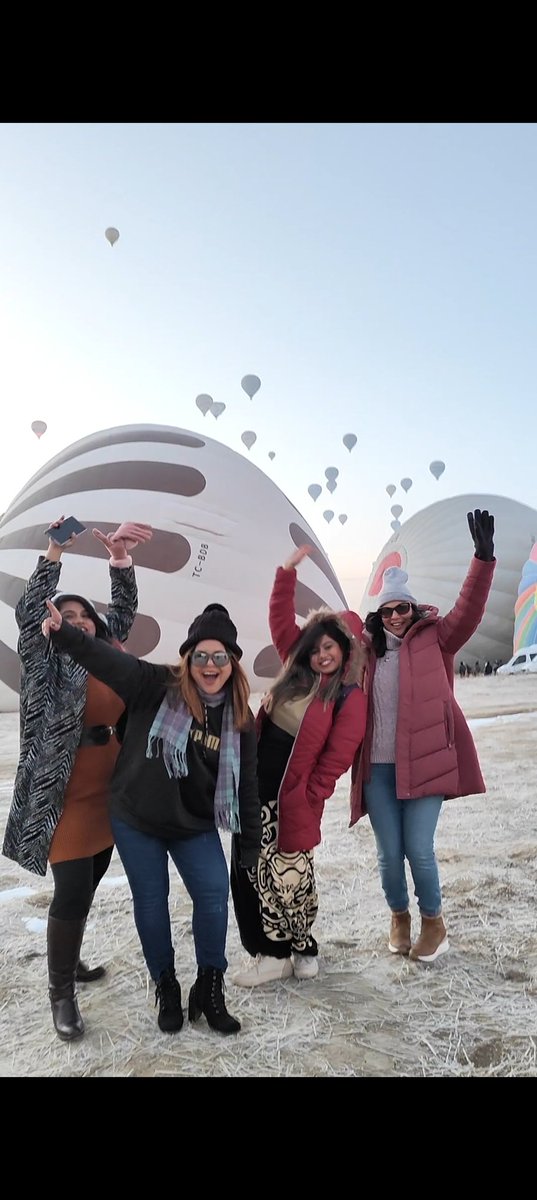 pklearn's tweet image. Girls day out! 
What else...

#PARceptions
#TurkiyeTravelogue
#GirlGang