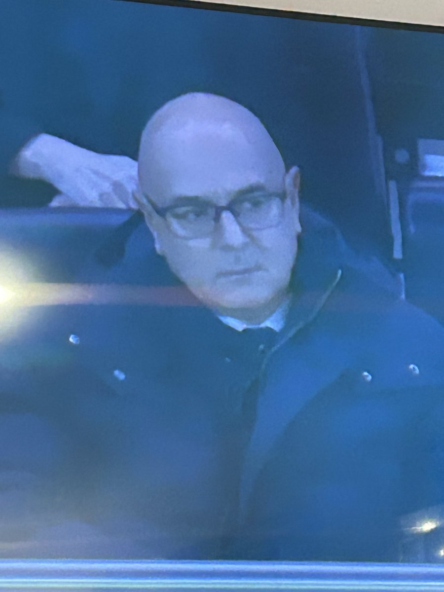 F*CKING PARASITE.
#LEVYOUT #ENICOUT