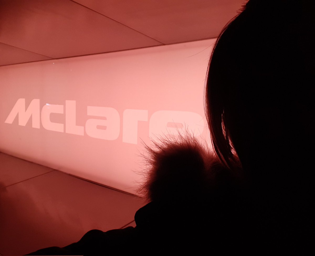 MPertaters's tweet image. Went to the McLaren HQ to get a celebratory photo. Arrived just in time to see them putting up the winner&apos;s stickers. #constructors #lando #Oscar
