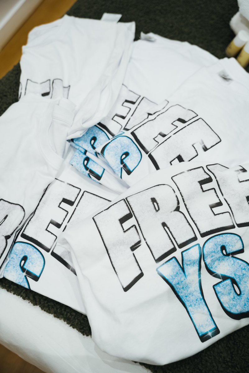 Ysemo_slbstr's tweet photo. Nouveau clip le 13/12/24 ⛓️⏳❄️ #FreeYs https://t.co/owPfyf1DdQ