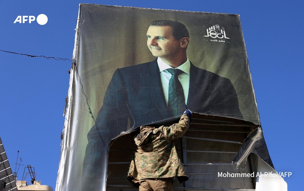 #UPDATE Syria's ousted president Bashar al-Assad and his family are in Moscow and have been granted asylum on humanitarian grounds, Russian news agencies announced Sunday citing a Kremlin source, hours after he fled as Islamist-led rebels entered Damascus.