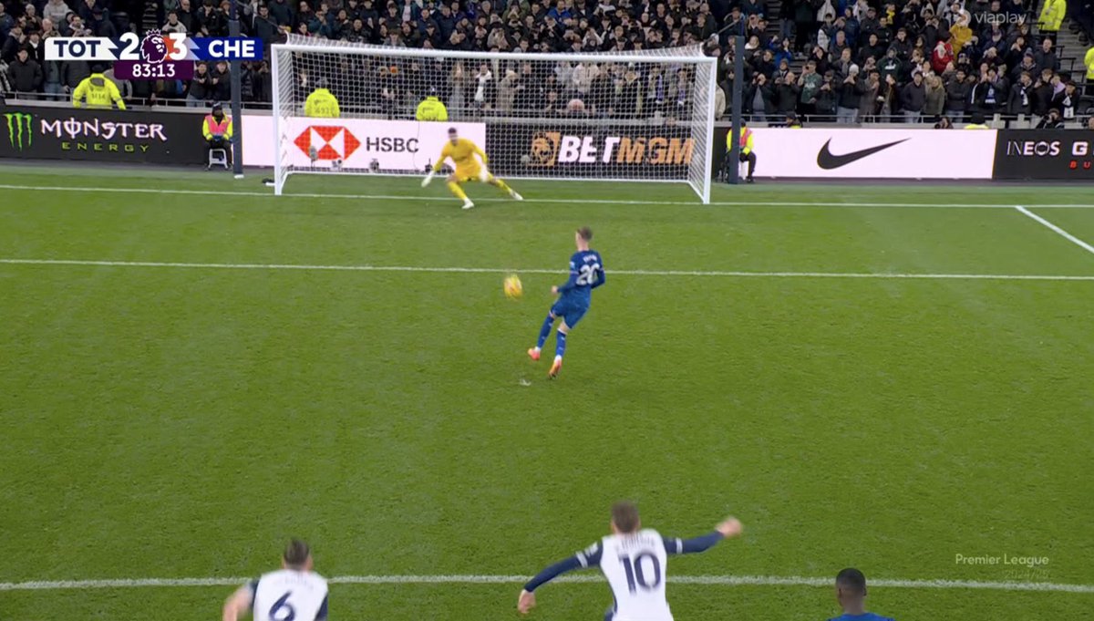 ConnCFC's tweet photo. COLE PALMER JUST PANENKA AGAINST TOTTENHAM UAHAHAHAHAHAH https://t.co/9mz8PpJTna