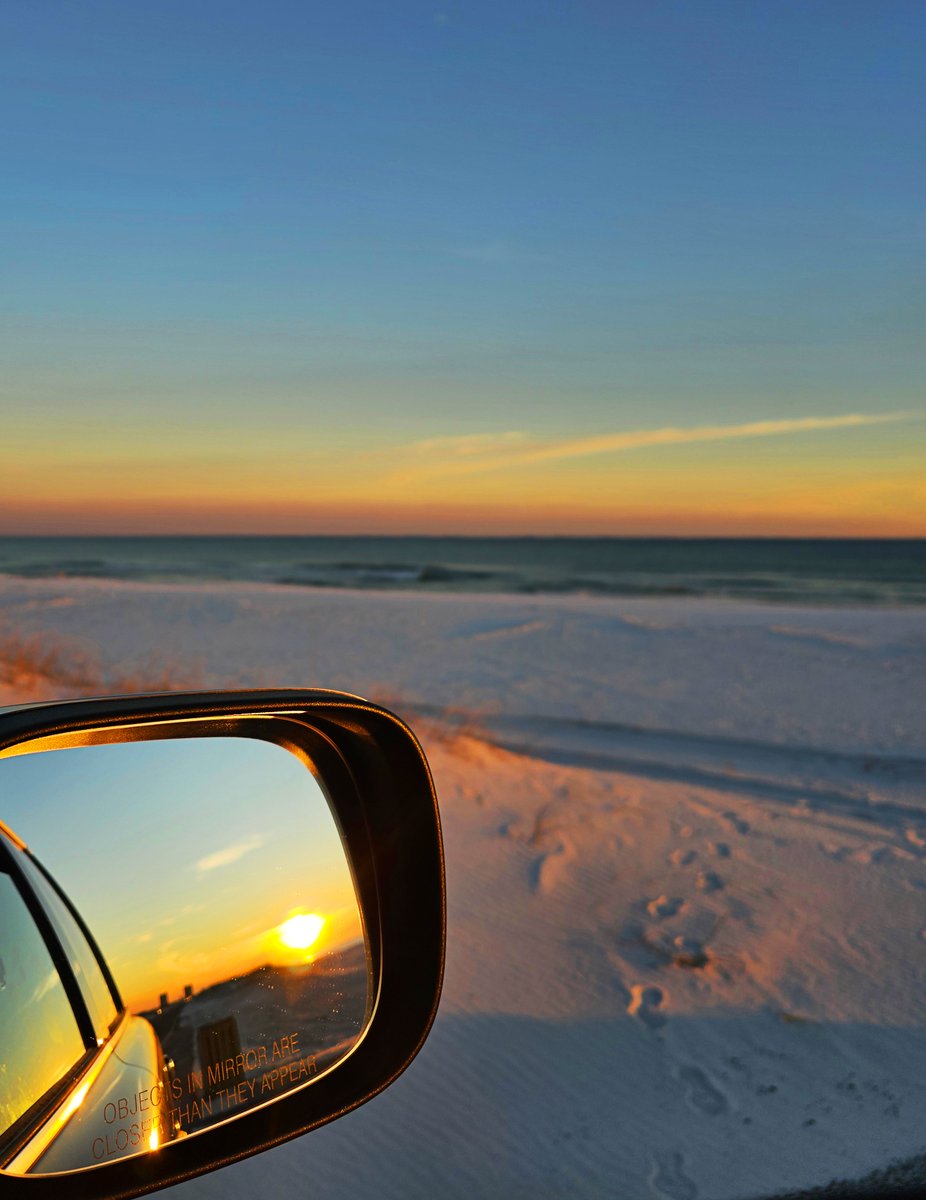 Travel_Session's tweet photo. Hello from #Florida
๐บ๐ธ#Pensacola
#PTTravel All Things Colourful and Wonderful
#travelingsession https://t.co/koObQvHR3S