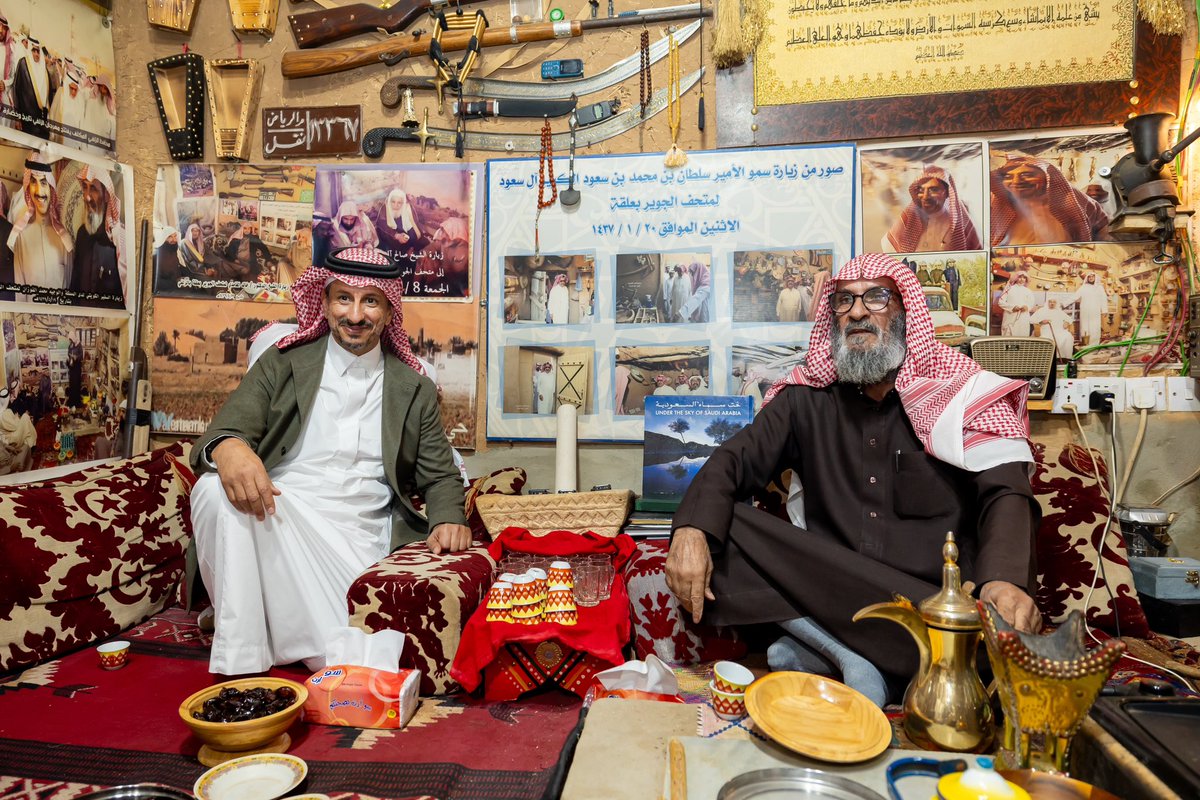 AhmedAlKhateeb's tweet photo. في الزلفي قضيت وقتاً مميزاً بين التراث العريق والطبيعة الهادئة، وتشرفت بضيافة أهلها الكرام في قرية علقة التراثية. حكاية جديدة في رحلة #شتاء_السعودية التي تحتفي بجمال كل ركن من أركان المملكة. https://t.co/zStXSbzxHK