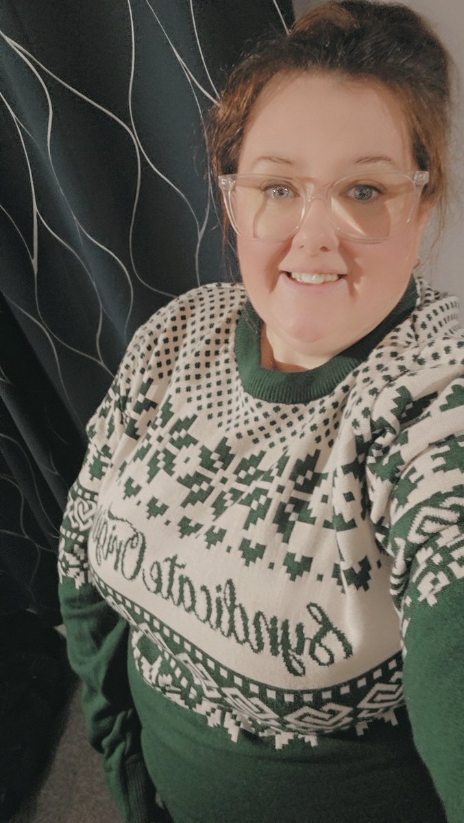 KimbySinclair's tweet photo. @Syndicate @SyndicateOG 🎄🎁🎅 🤶 falalalalalalalalala🎵 https://t.co/5ATFiW7wk8