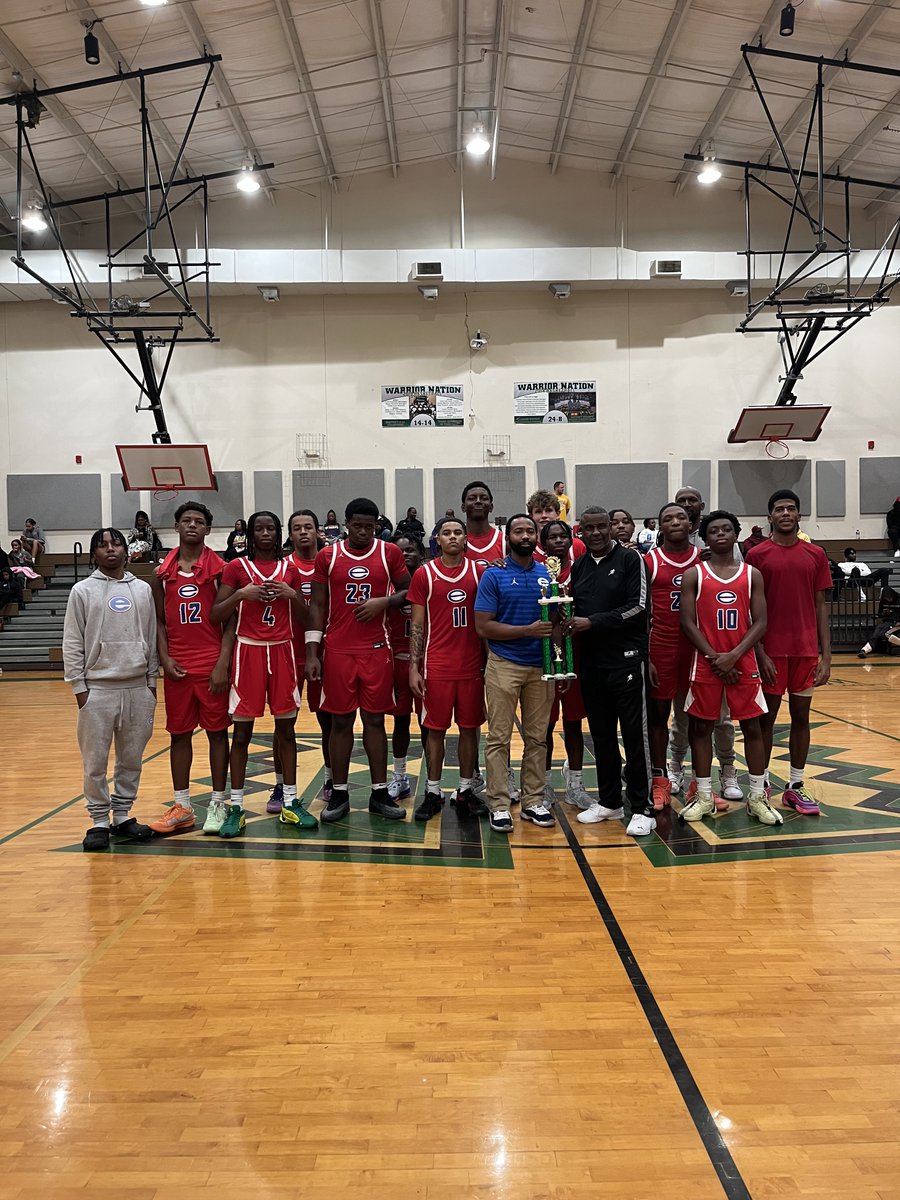 Showdown in the Lake results! 

CJ Shiflett is a dude! A tough tough matchup! He's finding other ways to lead his team!

<a href="/thecjshiflett_/">CJ Shiflett</a>  17ppg 5asst 3rebs 5asst
<a href="/Tyronn_grider1/">Teajay</a> 10ppg 10rebs
<a href="/btbr_austin/">Austin Jones</a> 7ppg 3stl
<a href="/dimitrybaylorII/">Dimitry Baylor-Nard II</a> 8ppg 4stls 5asst
<a href="/Kadenlinnear_10/">Kaden Linnear</a> 6ppg 2blks