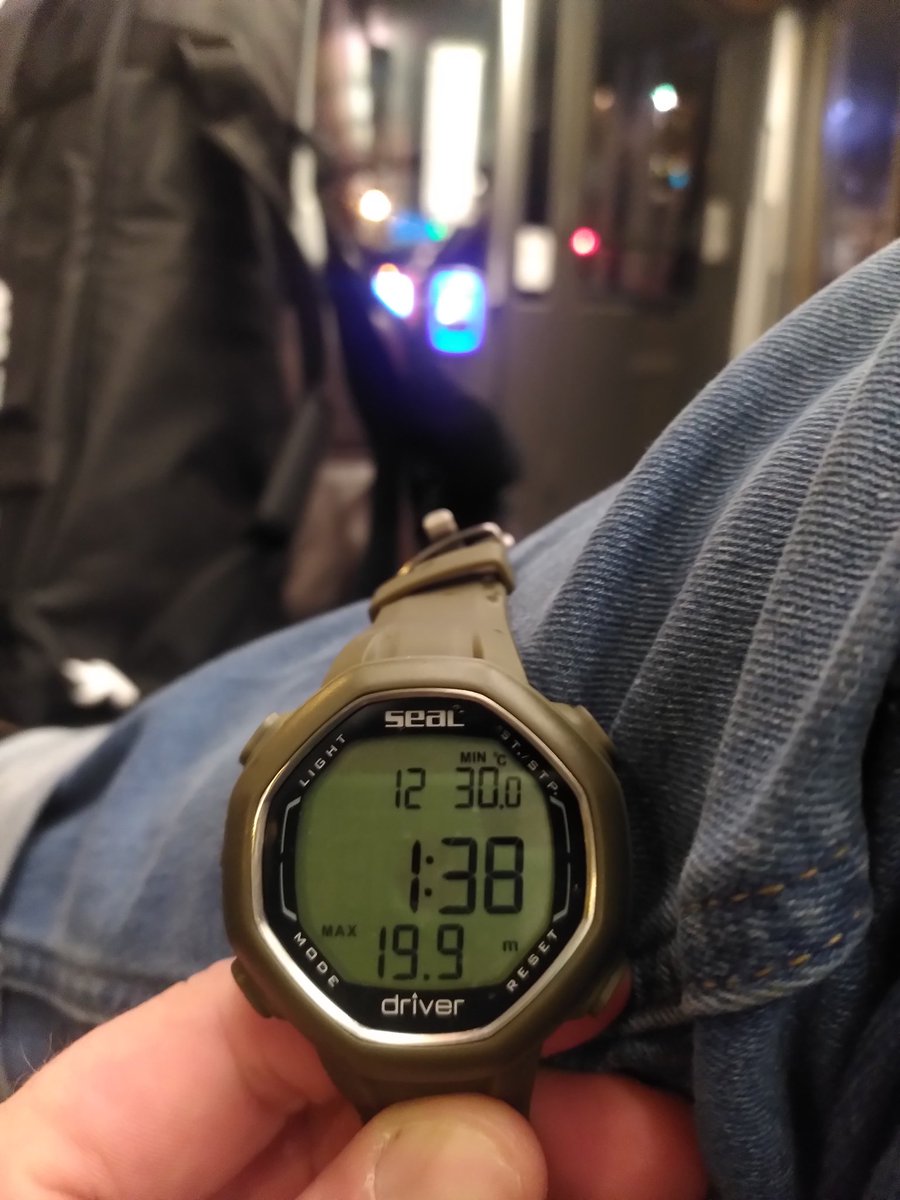 KermtStroomt's tweet photo. Tsjakka! #Nemo33 is vet fun!
2e keer in diep zwembad en 19,9m op m'n freedive horloge. Zelfs geen vinnen nodig gehad 👌.
#ScyllaDiving #freediving #vrijduiken https://t.co/DUO9EBc3Kq