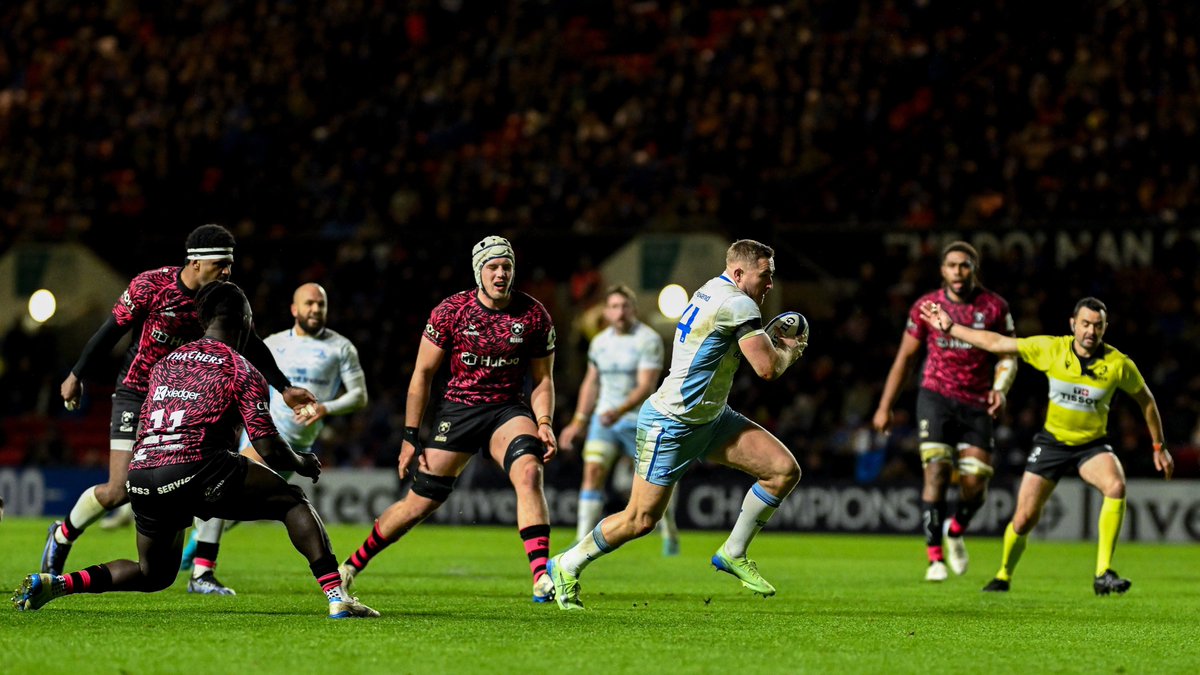 leinsterrugby's tweet photo. The moment of the half. 😮‍💨

Having just gone down to 13 men and conceding a try, Jordan Larmour finished expertly to score our first score of the 2024/25 Champions Cup season. 🤩 

#BRIvLEI #FromTheGroundUp https://t.co/1wBgyXoLzR