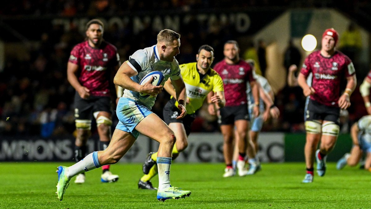 leinsterrugby's tweet photo. The moment of the half. 😮‍💨

Having just gone down to 13 men and conceding a try, Jordan Larmour finished expertly to score our first score of the 2024/25 Champions Cup season. 🤩 

#BRIvLEI #FromTheGroundUp https://t.co/1wBgyXoLzR