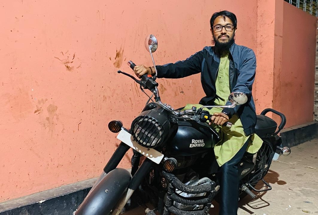mdahnoman's tweet photo. Royal Enfield https://t.co/Q6Toc36Qmn